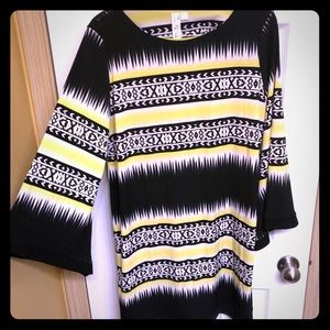 XL yellow and black bell sleeve dress